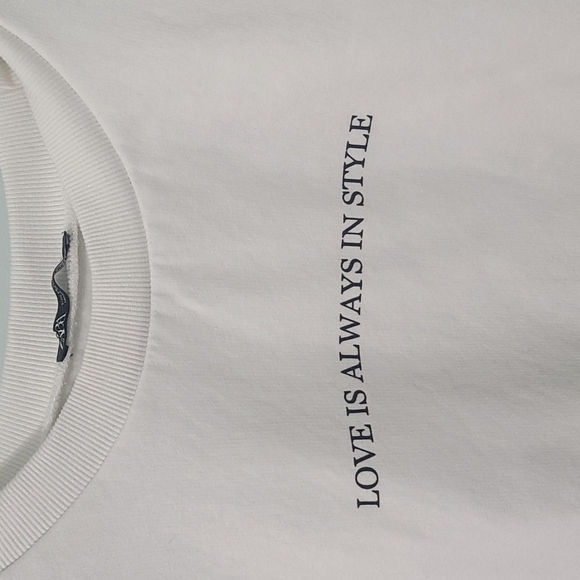 White Sweatshirt - Picture 2 of 5